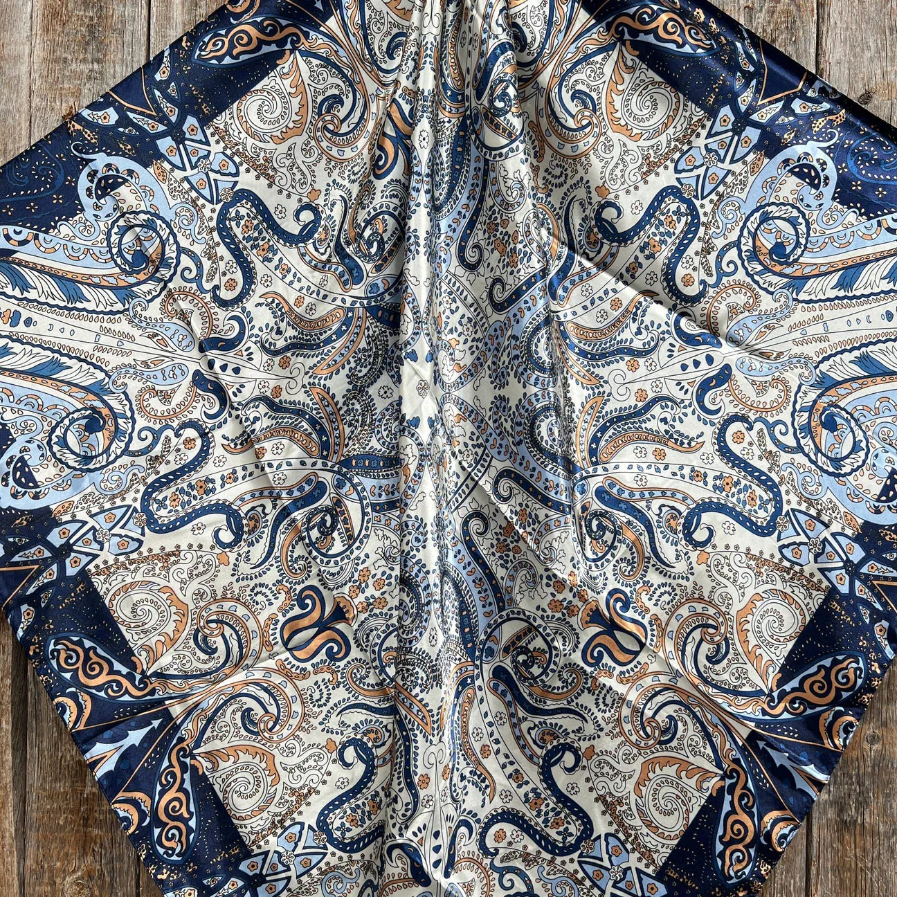 35X35 Blue, Cream and Tan Paisley Wild Rag