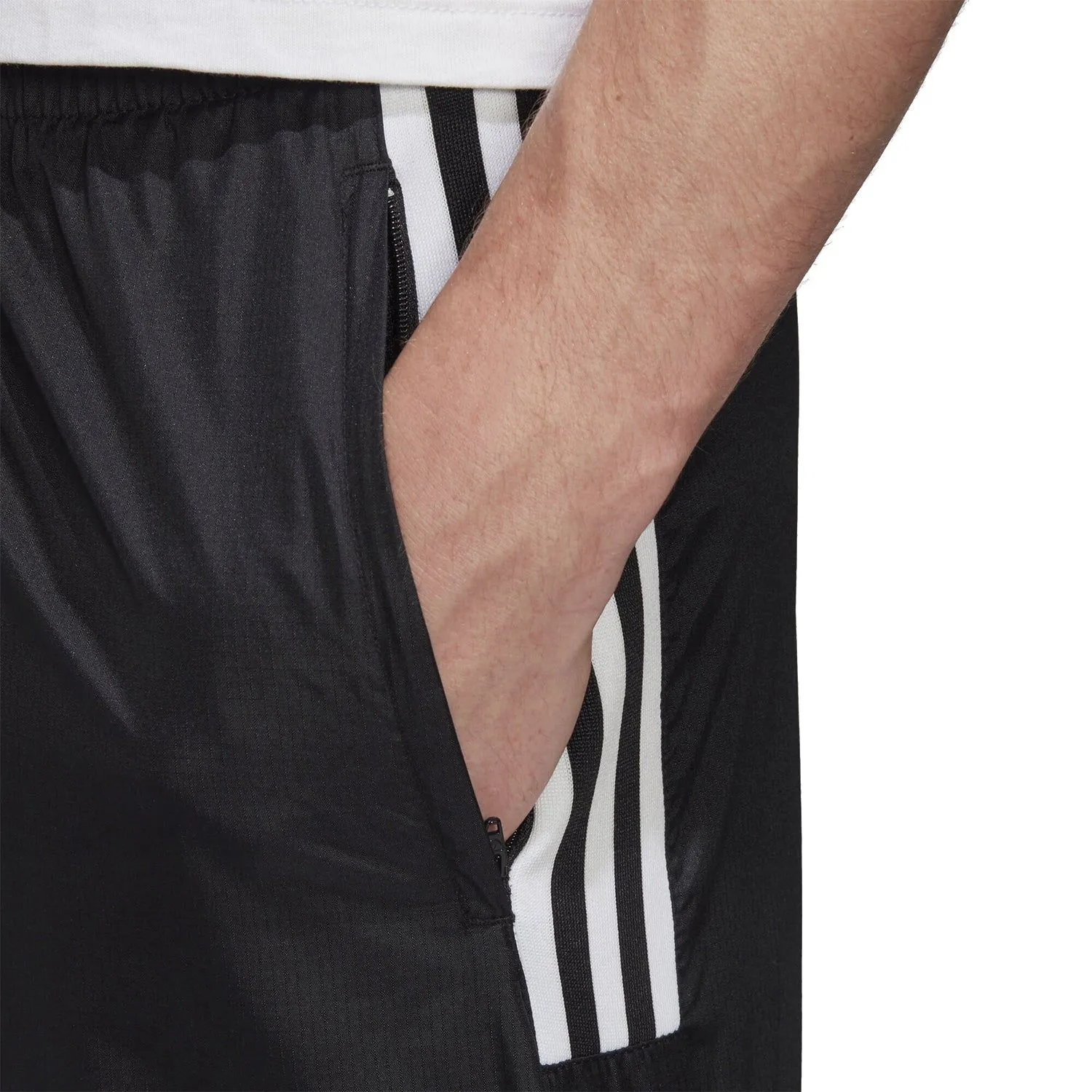 adidas Originals Lock Up Ripstop Short - Black