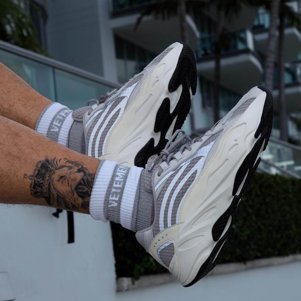 adidas Yeezy 700 V2 Static