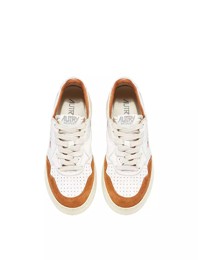 Autry Womens Medalist Low Trainers White Goatskin / Caramel Suede