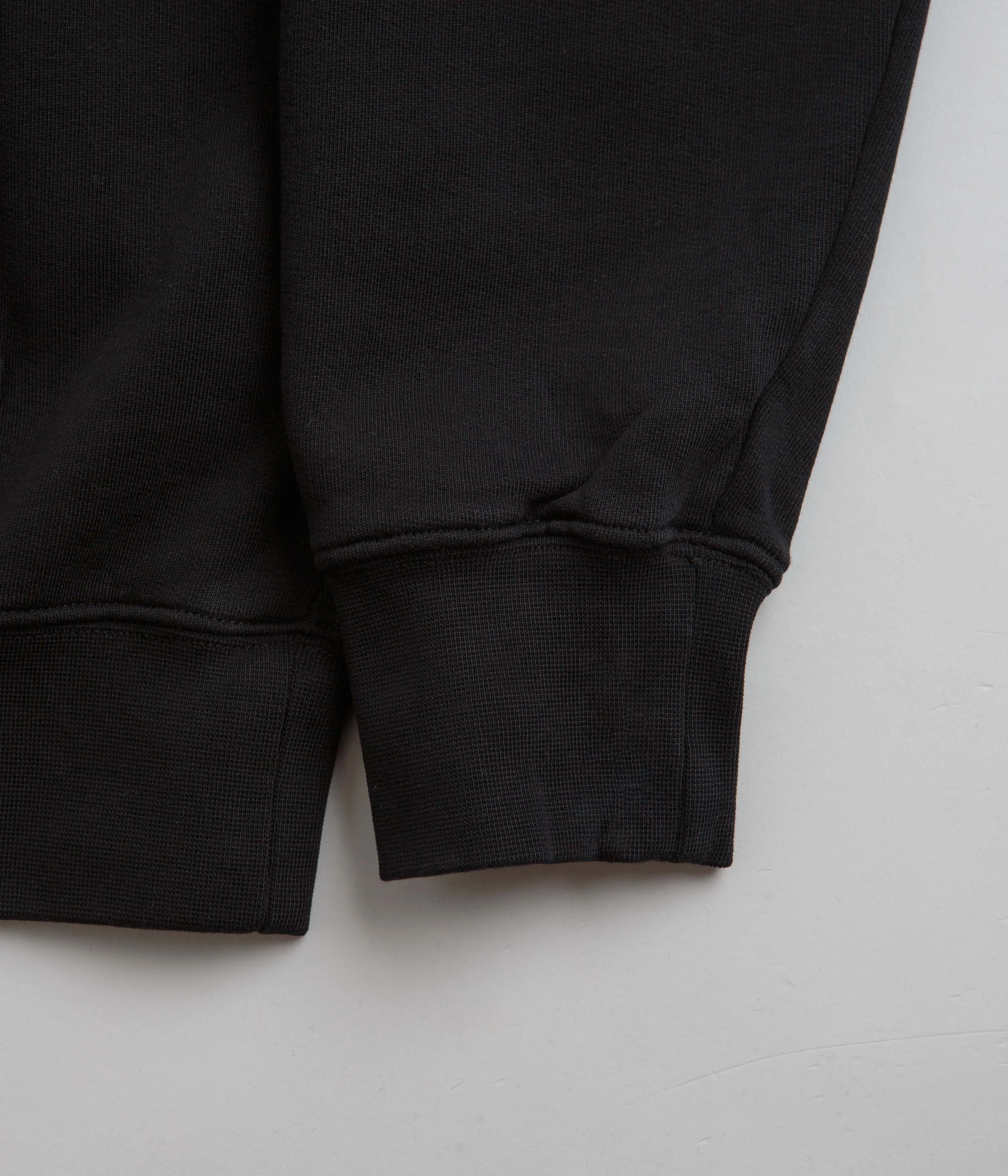 Civilist Curl Hoodie - Black