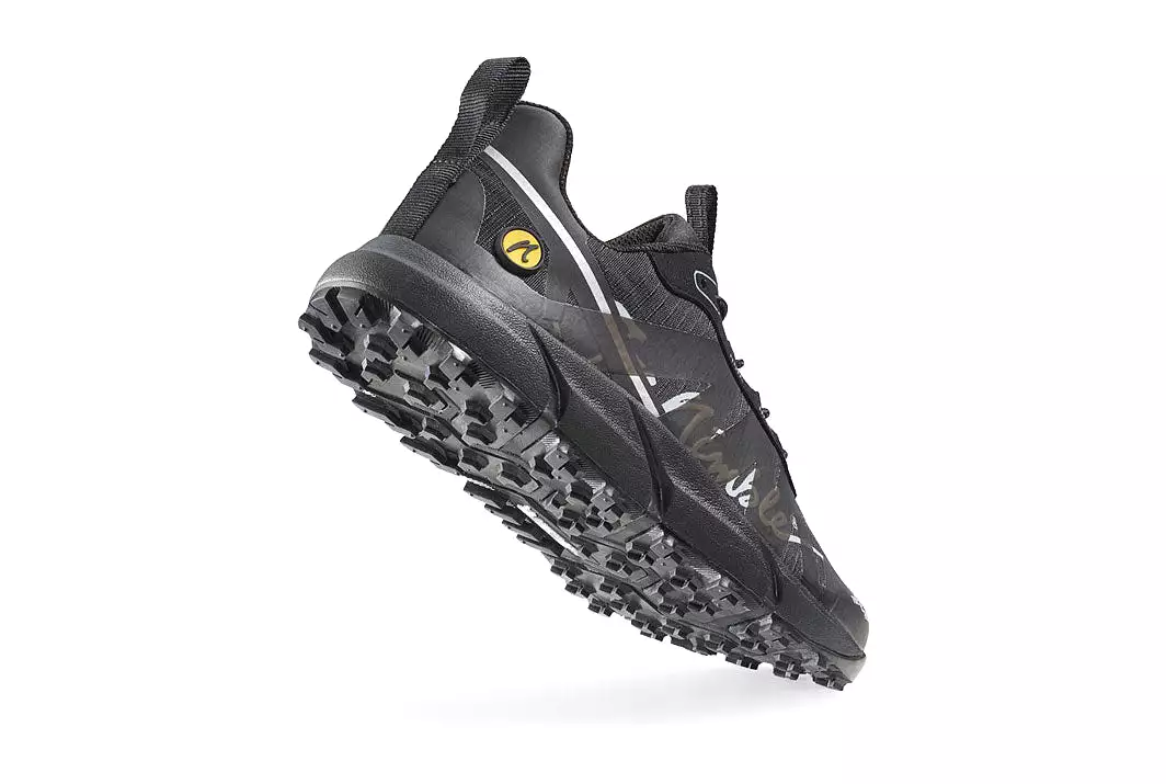 Joe Nimble - nimbleToes Trail Addict WR - Mens - Blackout