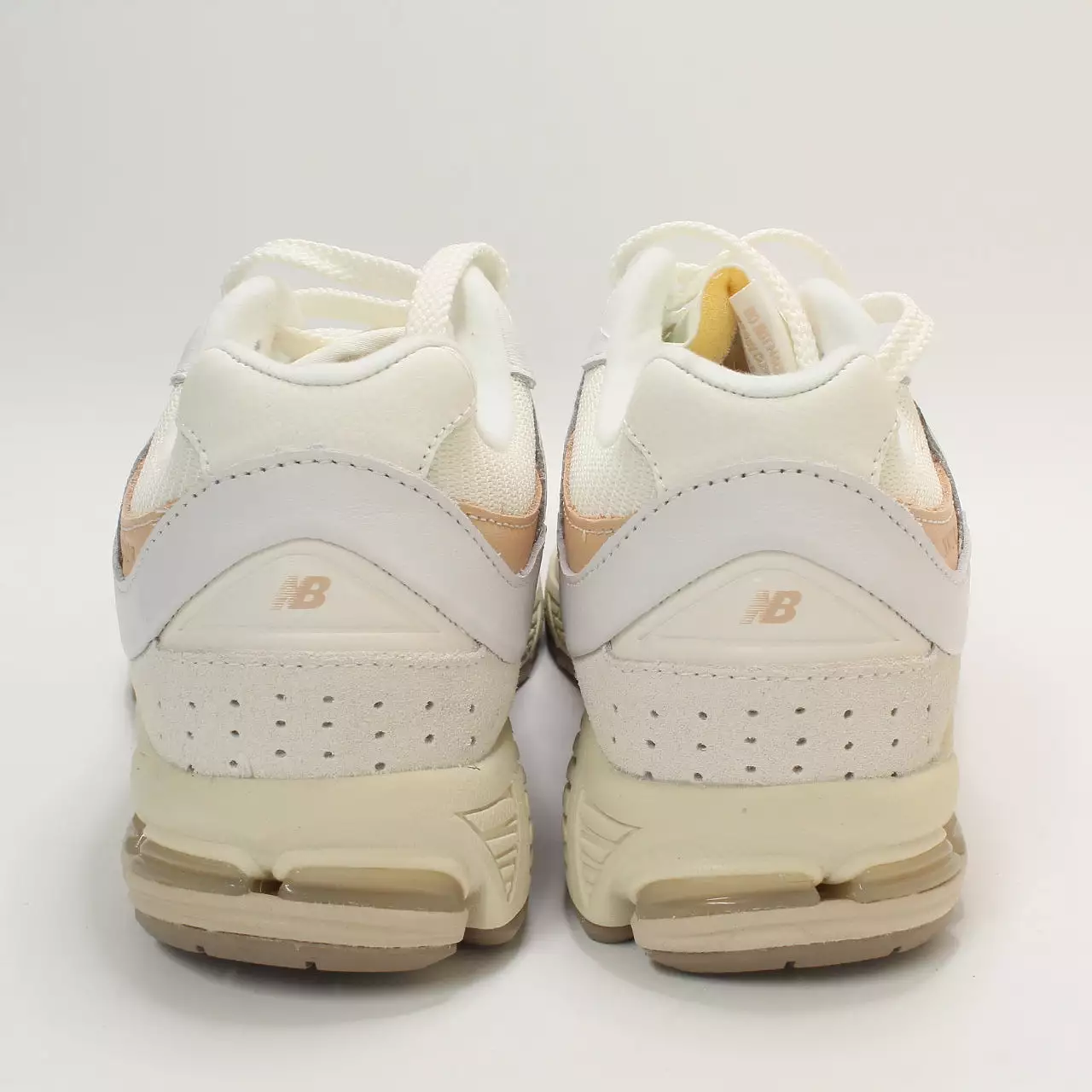 New Balance 2002 Bright White Offwhite Nude Uk Size 5.5