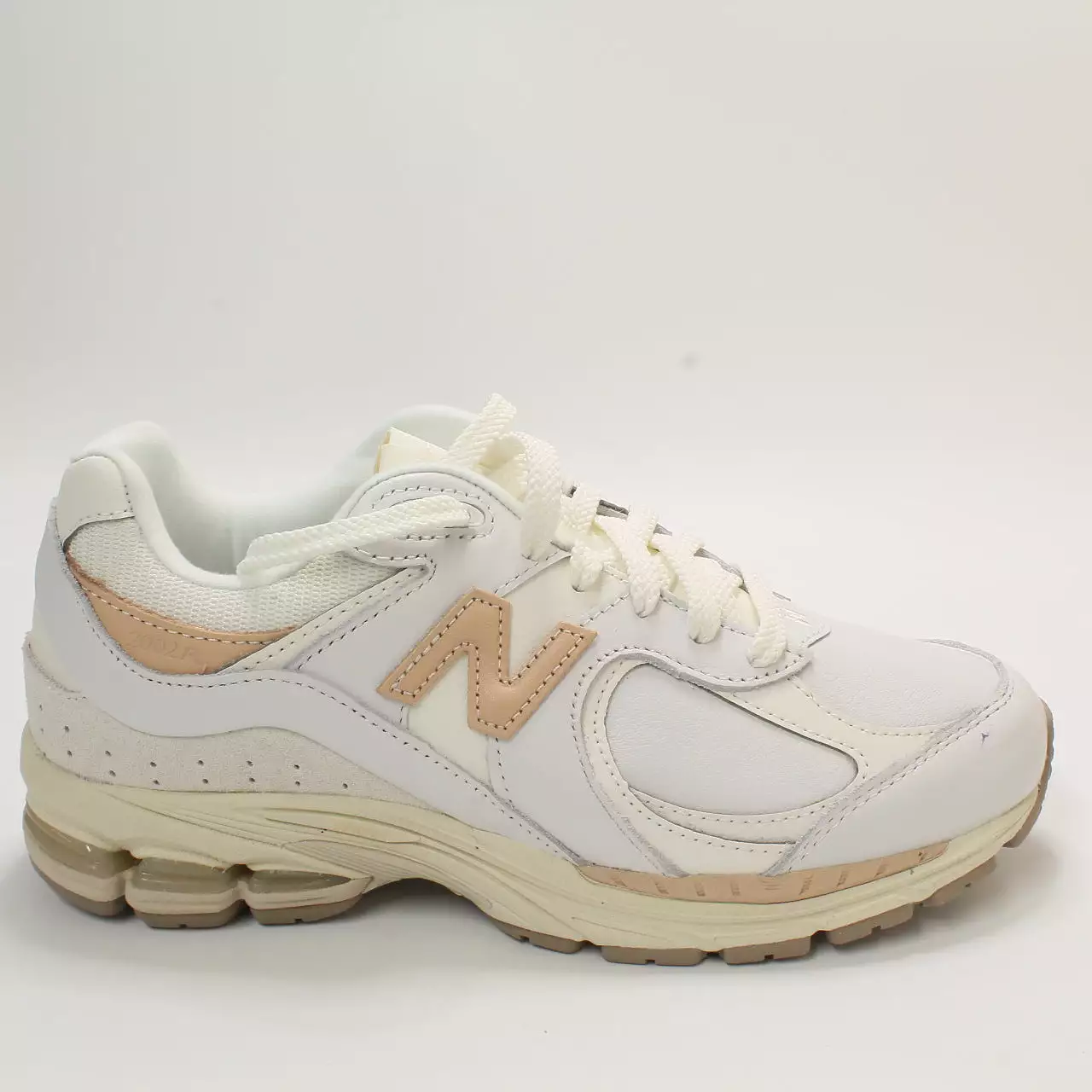 New Balance 2002 Bright White Offwhite Nude Uk Size 5.5