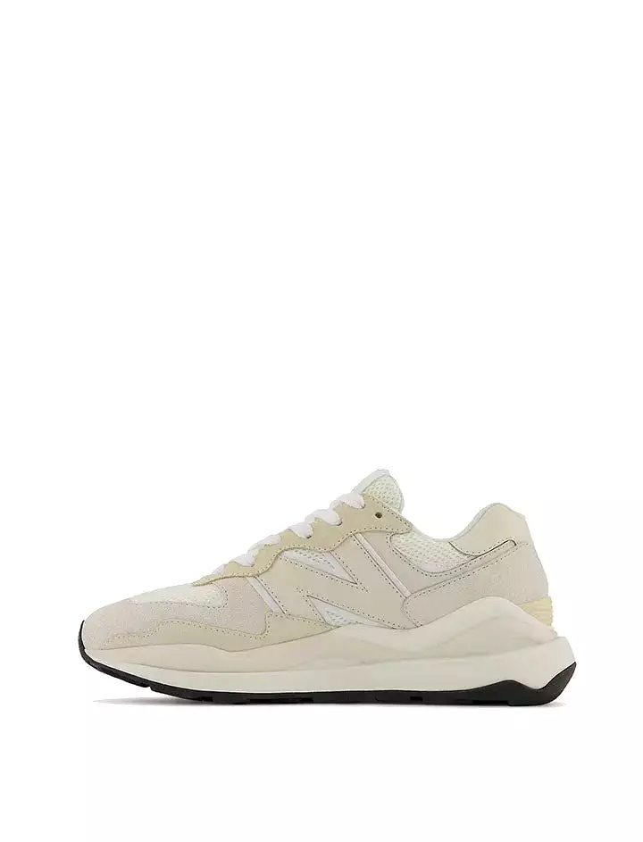 New Balance 57/40 Trainers Sea Salt / Calm Taupe