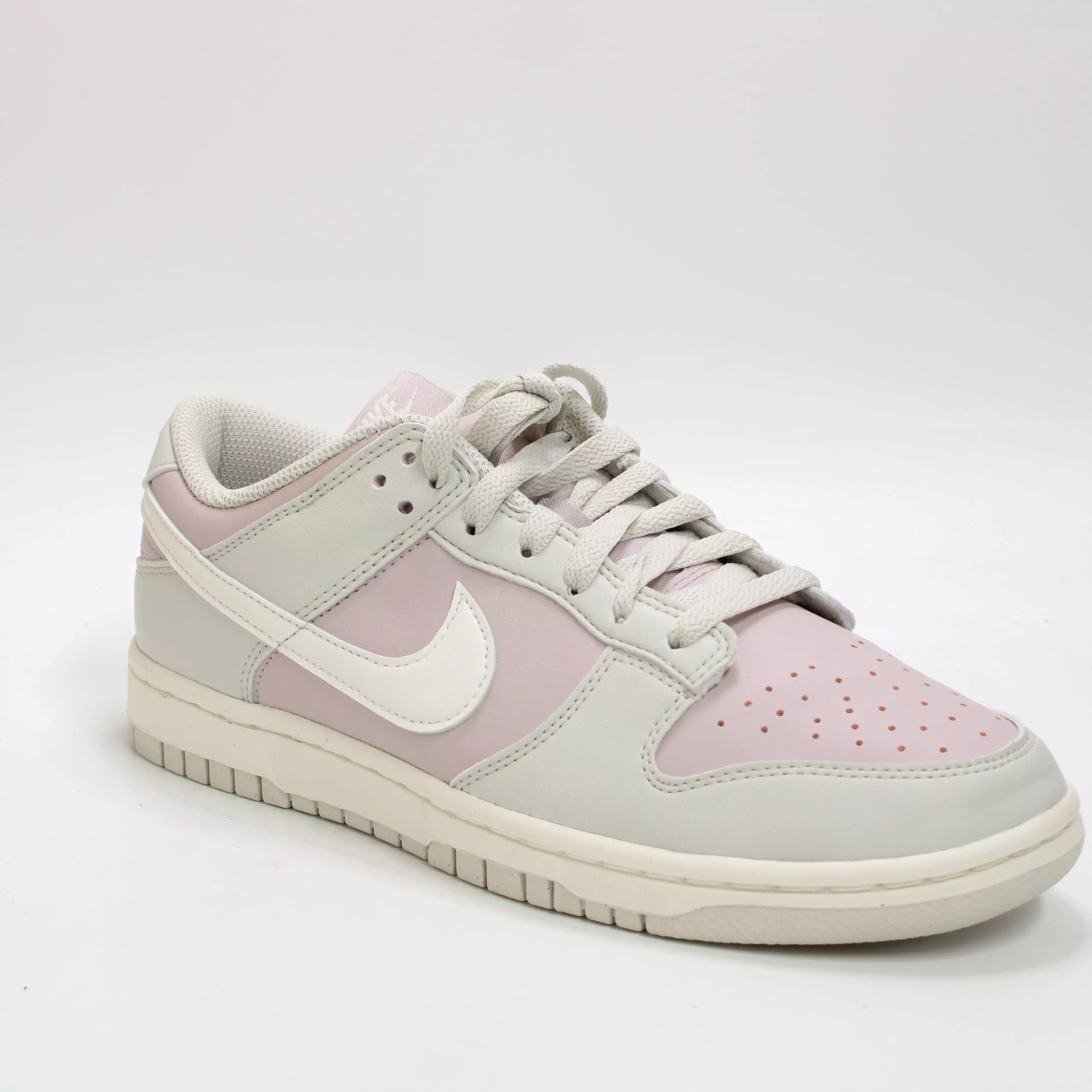 Nike Dunk Low Trainers Light Bone Sail Platinum Violet