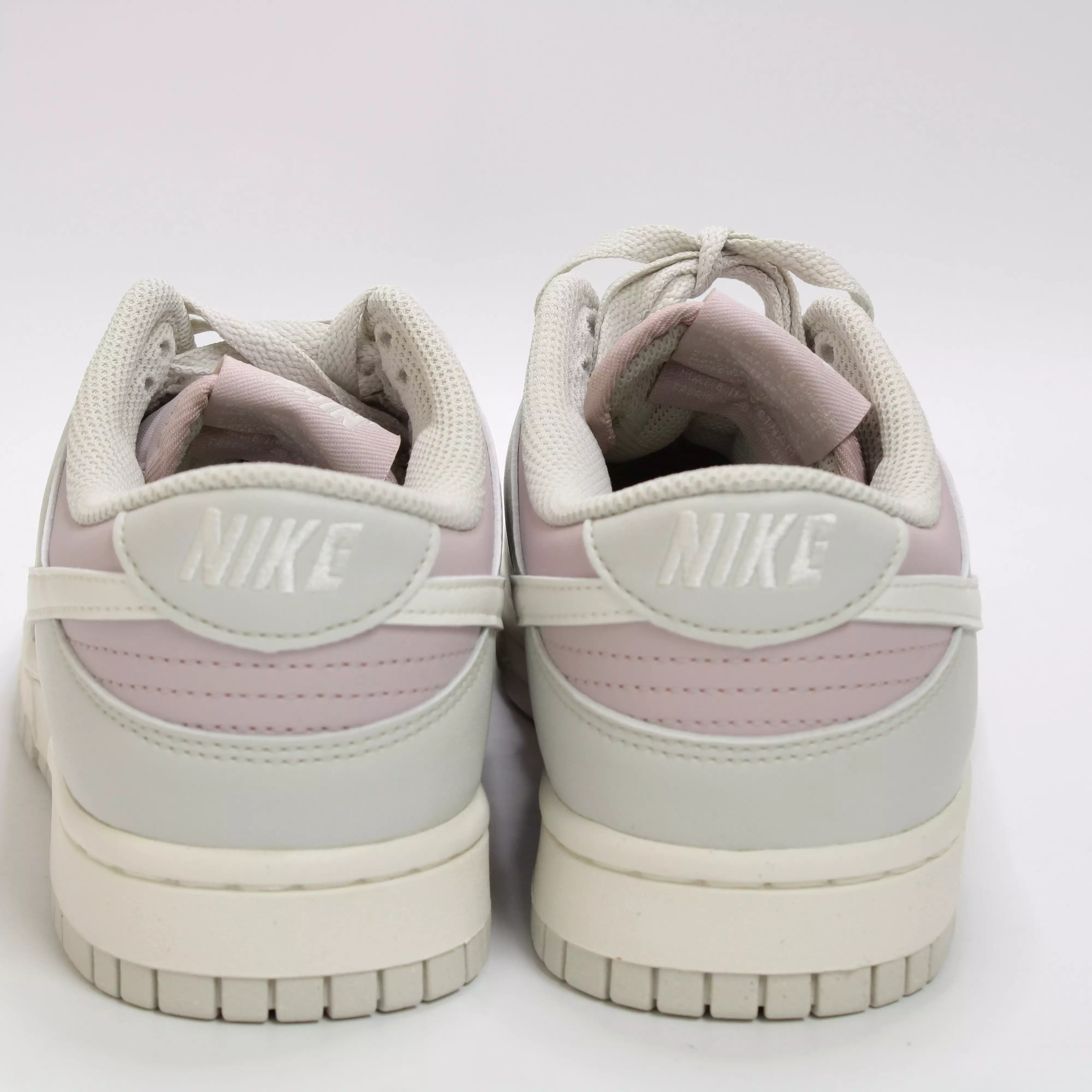 Nike Dunk Low Trainers Light Bone Sail Platinum Violet