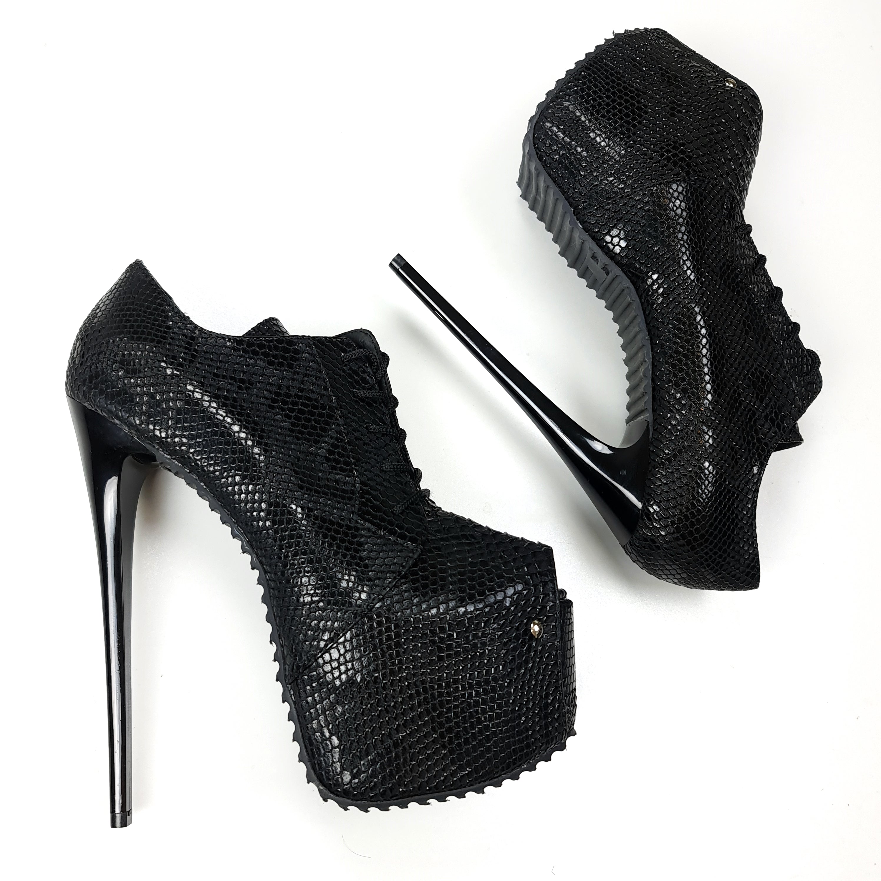 Serrated Sole Black Oxford Croco Ankle Heels