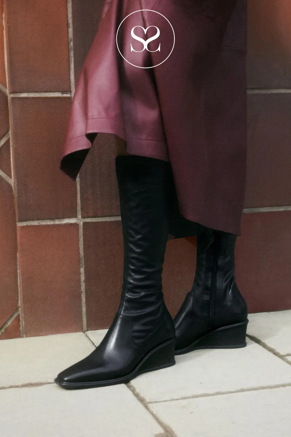 VAGABOND AINO 5829-102 BLACK LEATHER WEDGE KNEE HIGH BOOTS