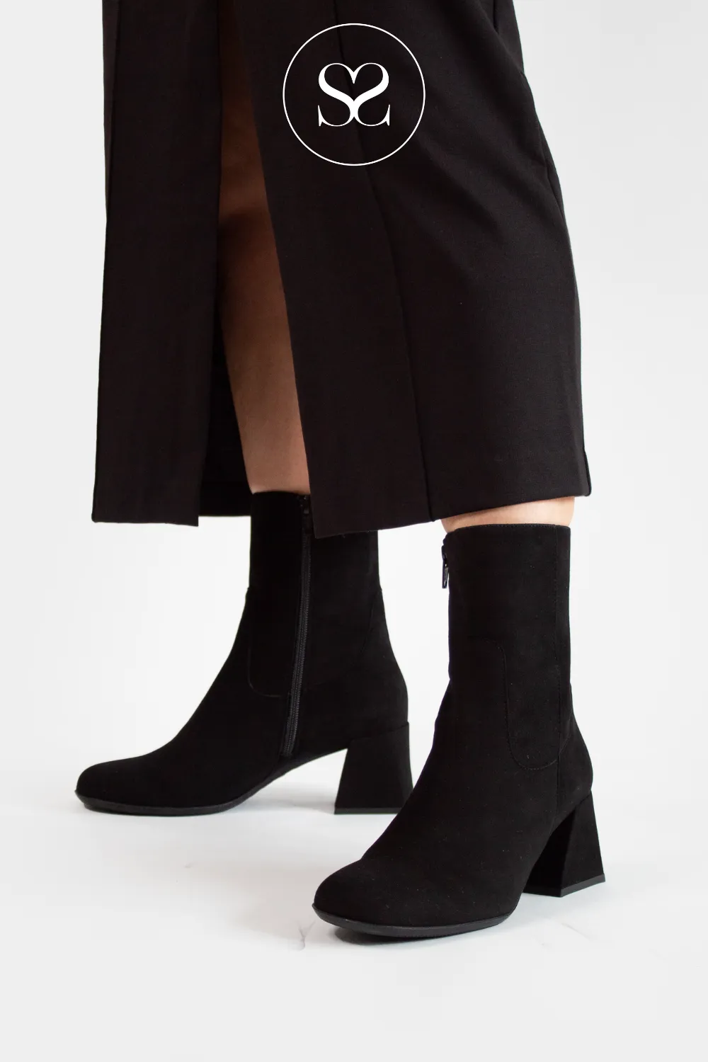 WONDERS H-6212 BLACK SUEDE BLOCK HEEL ANKLE BOOTS