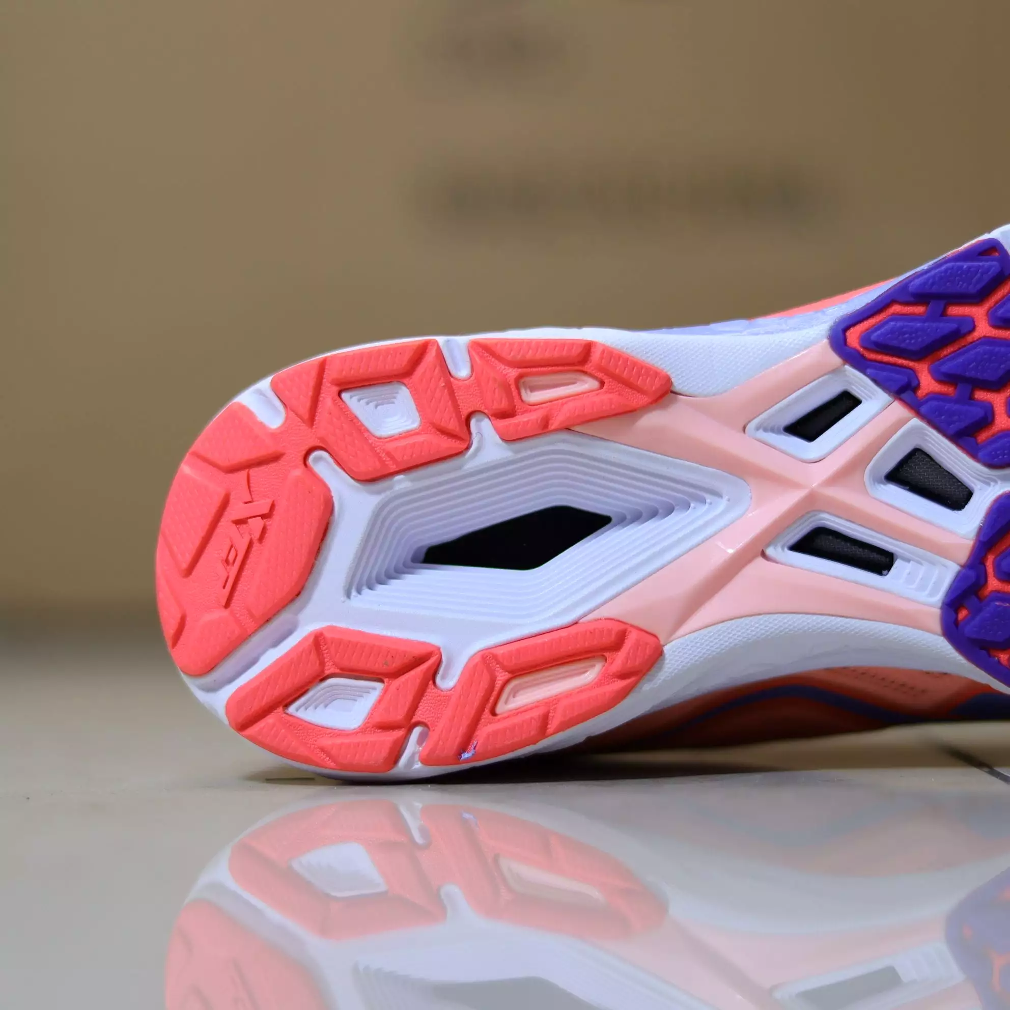 X33 - Women's Speed Running Shoe By Xtep