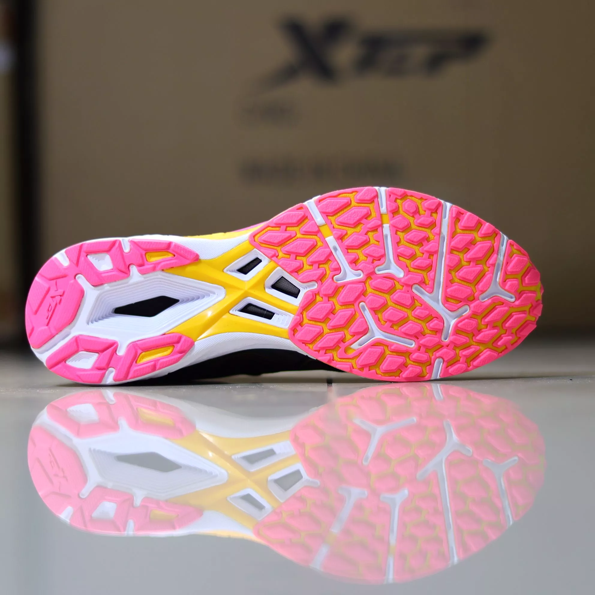 X34 - Women's Speed Running Shoe By Xtep