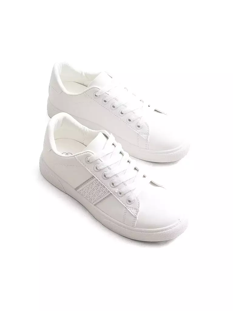 Zahara Lace up Sneakers